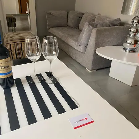 Andes アパート マラガ